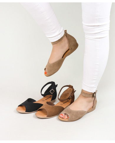 Lady Ginova sandals with Adjusting Strip