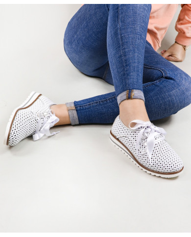 Zapatos de Señora Ginova Perforados