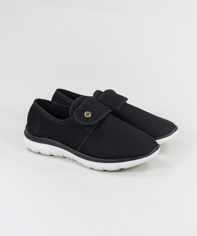 Ginova Comfort Shoes for Ladies in Breathable Fabric with Velcro