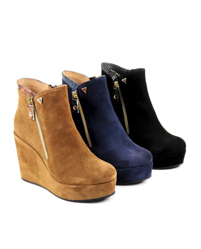 Botas de Senhora em Cunha com Fechos Ginova