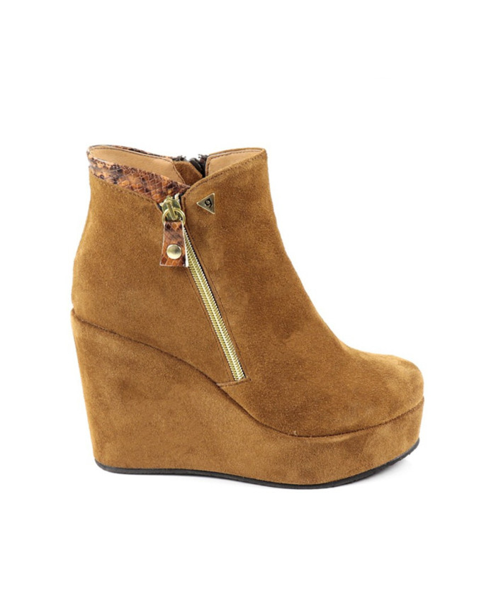 Botas Camel de Senhora em Cunha com Fechos Ginova