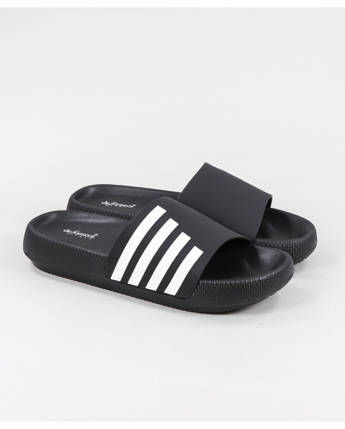 Flops DeFonseca Black Vase And