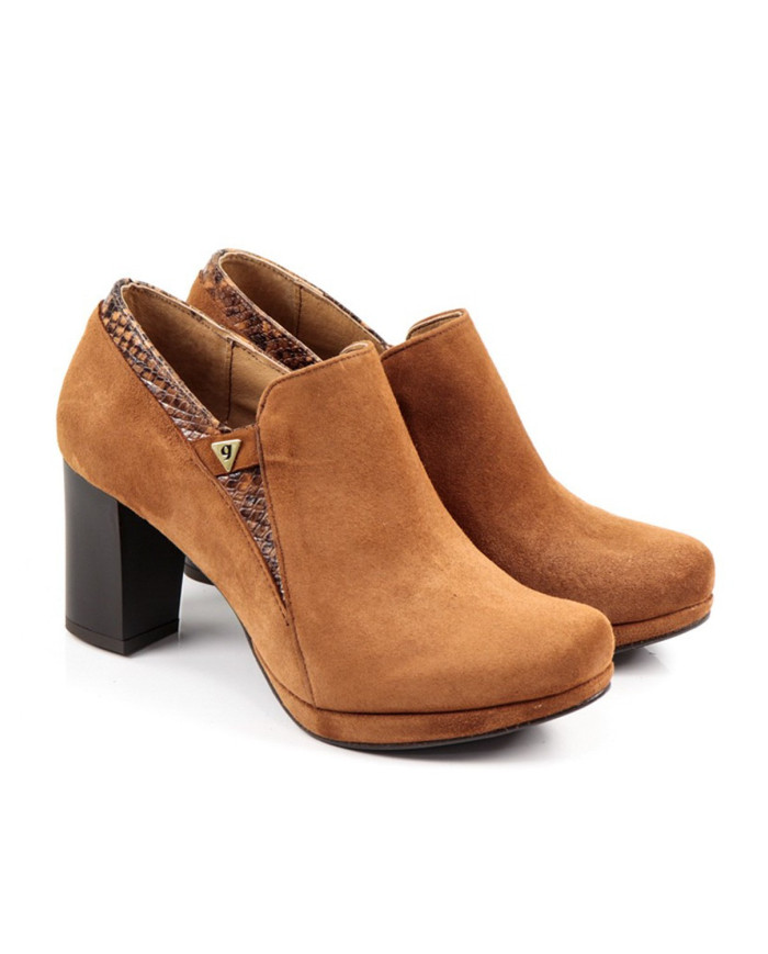 Camel de Senhora de Tacão buttons with Fecho Ginova