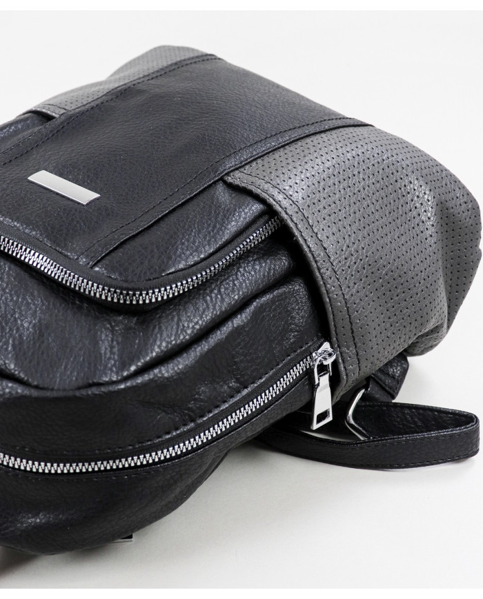 Ladies Black Backpack with Lateral Pockets