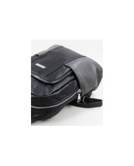 Mochila Preta de Senhora com Bolsos Laterais