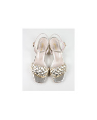 Sandals by Senhora Ginova with Tira Incoming