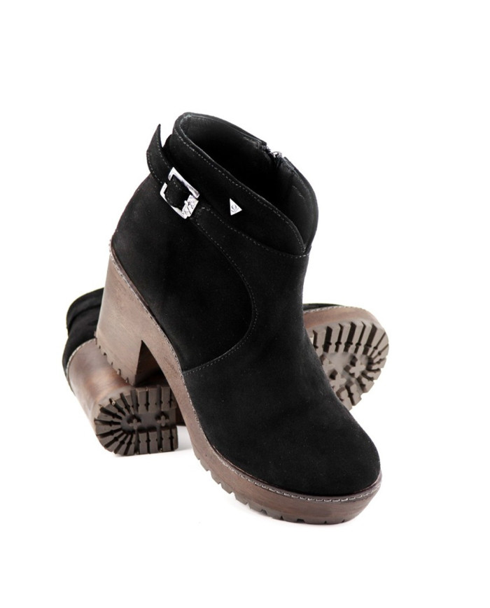 Botins Pretos Compensados Ginova com Fecho