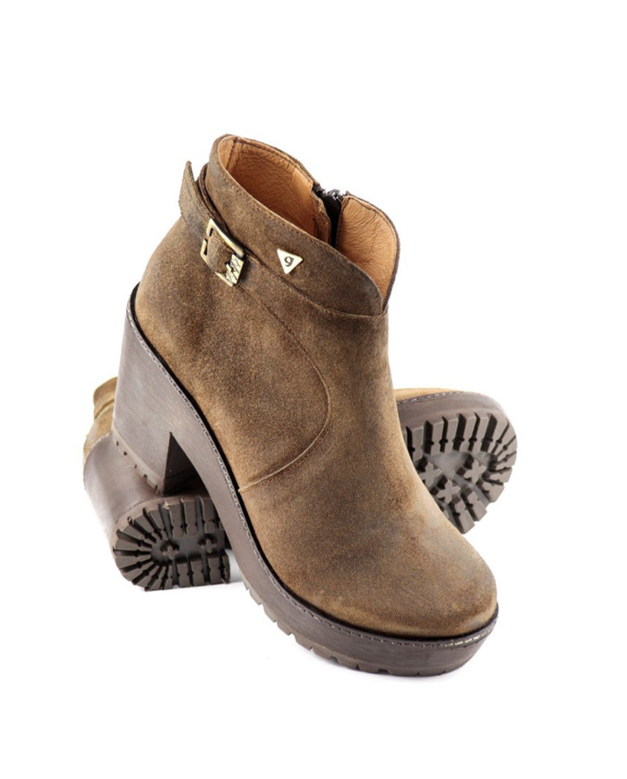 Botins Camel Compensados Ginova com Fecho
