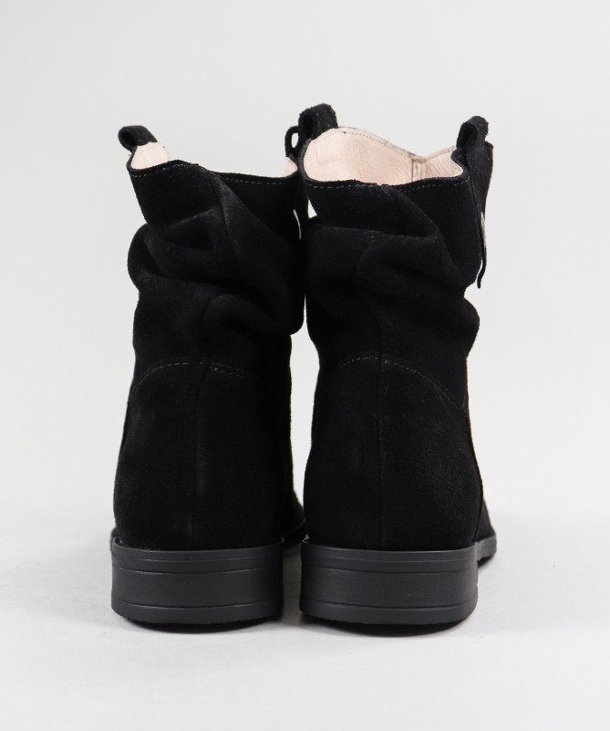 Ginova Women Boots With Handle