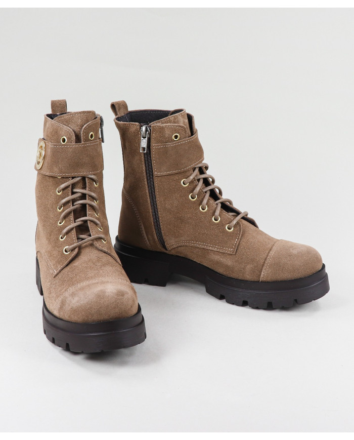 Boots of Lady Ginova Military with Fecho