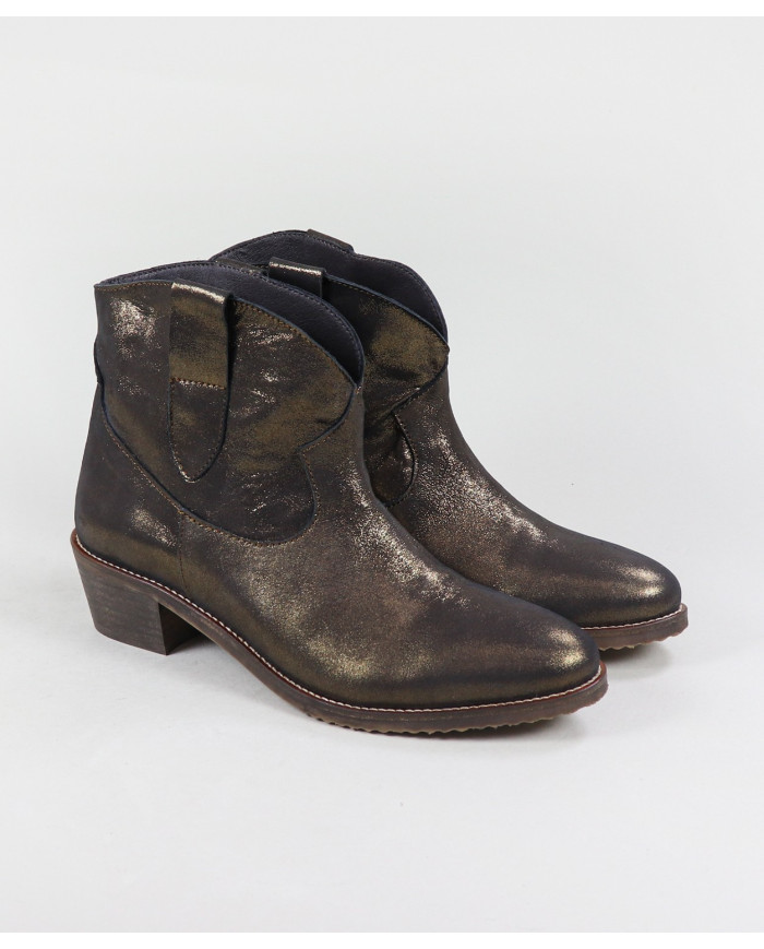 Ginova Women's Boots with Daughters