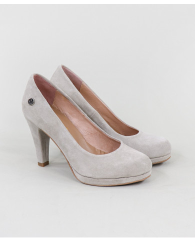 Sapatos Fechados com Tacão Alto Ginova