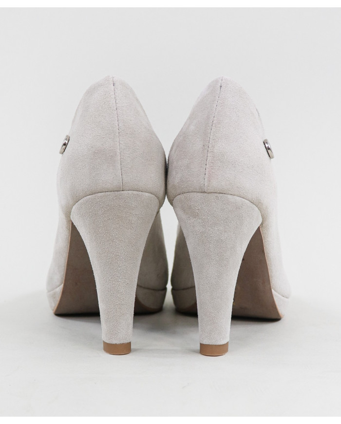 Zapatos Cerrados de Tacón Ginova