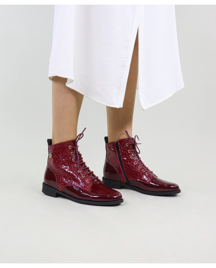 Ginova Botas Planas Barnizadas con Cordones para Mujer