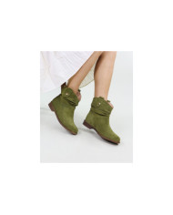 Botas de Senhora Ginova com Presilha na Laterais