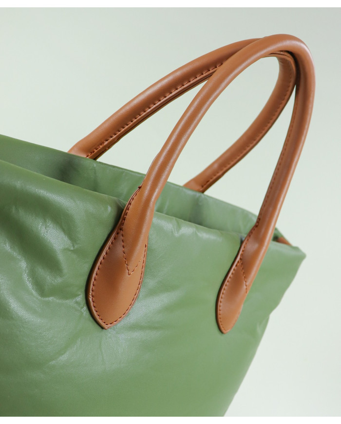 Mala Verde de Senhora Acolchoada