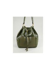 Mala Verde com Bolsa Interior de Mulher
