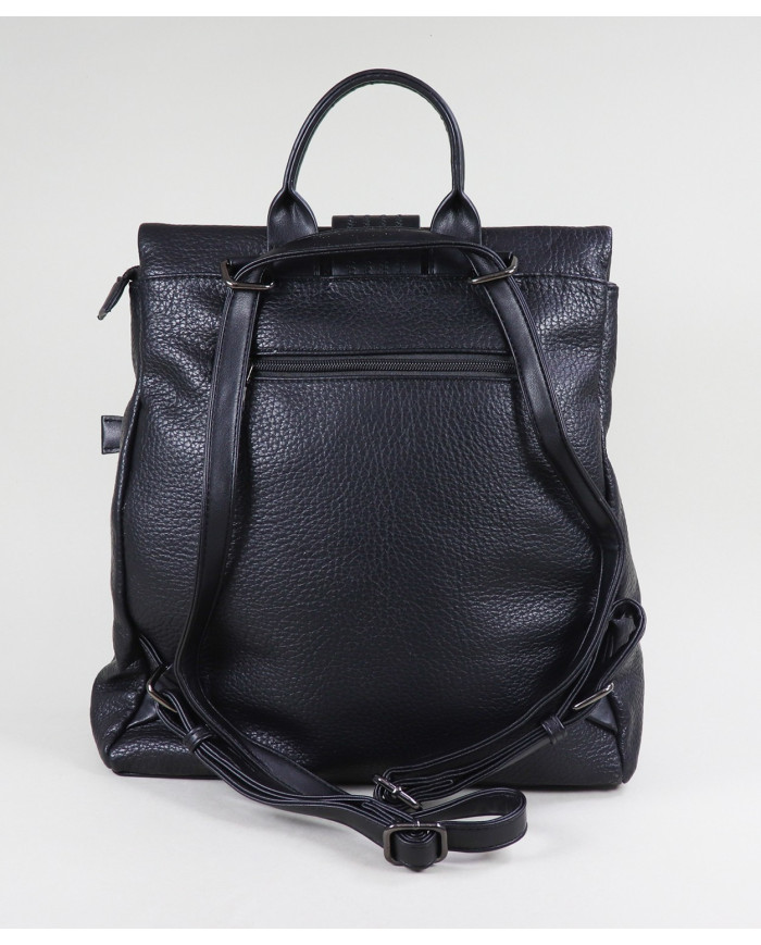 Mochila Preta de Senhora com Detalhe Metálico