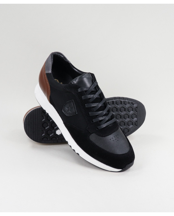 Wholesaler Man Sneakers