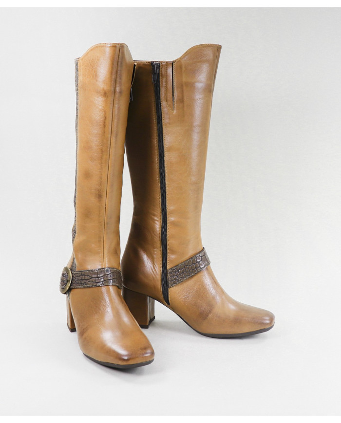 Botas Cano Alto Ginova de Tacão