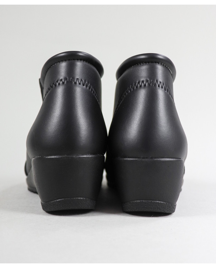 Comfortable Women's Boots with Fecho Ginova