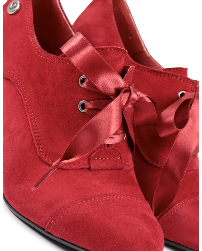 Botim Vermelho de Atacador Ginova