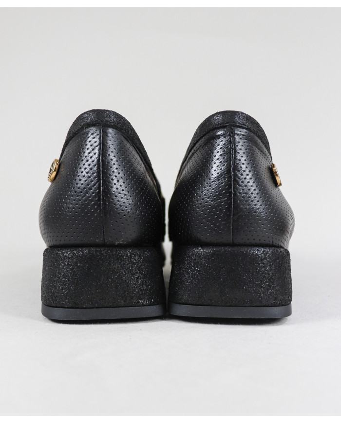 Shoes with Aplique Metálico Ginova