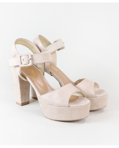 Ginova Compensated Woman Sandals