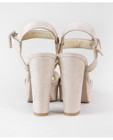 Ginova Compensated Woman Sandals