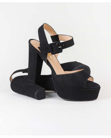 Ginova Compensated Woman Sandals