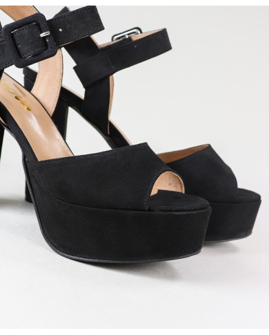 Ginova Compensated Woman Sandals