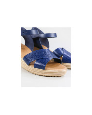 Women's Sandals with Cross Strips