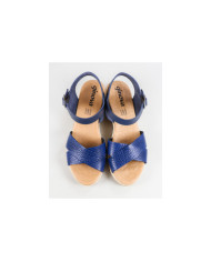 Women's Sandals with Cross Strips