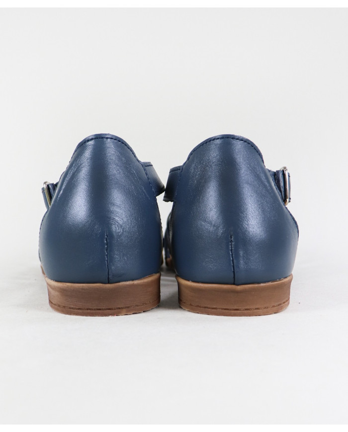 Sandalias Ginova de Señora con Tira Cruzada en Piel