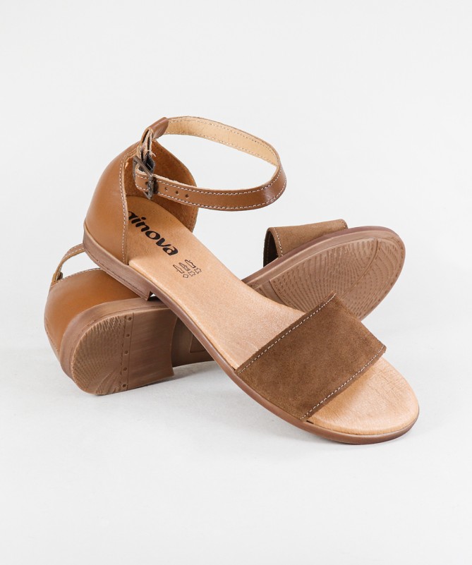 Ginova Women's Sandals with Crossed Leather Straps