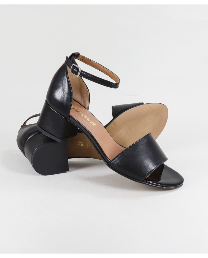 Sandalias femeninas ajustables Ginova