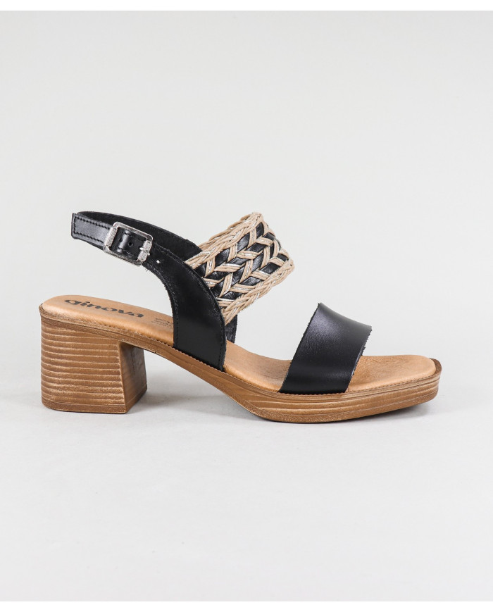 Women's Sandals of Middle Heel Ginova