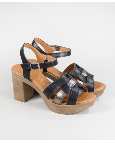 Women's Sandals of Middle Heel Ginova