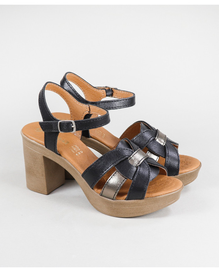 Women's Sandals of Middle Heel Ginova