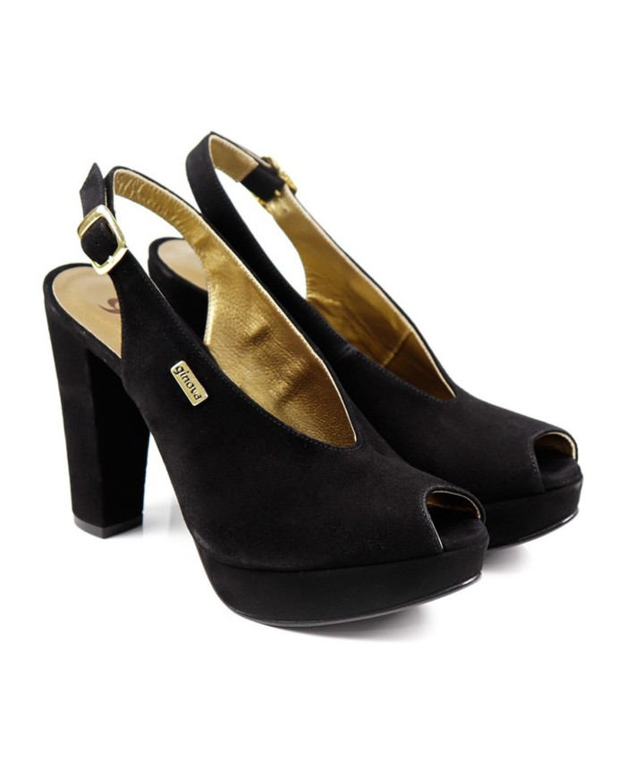 Lady's Sandals Stylish Cut Black Ginova