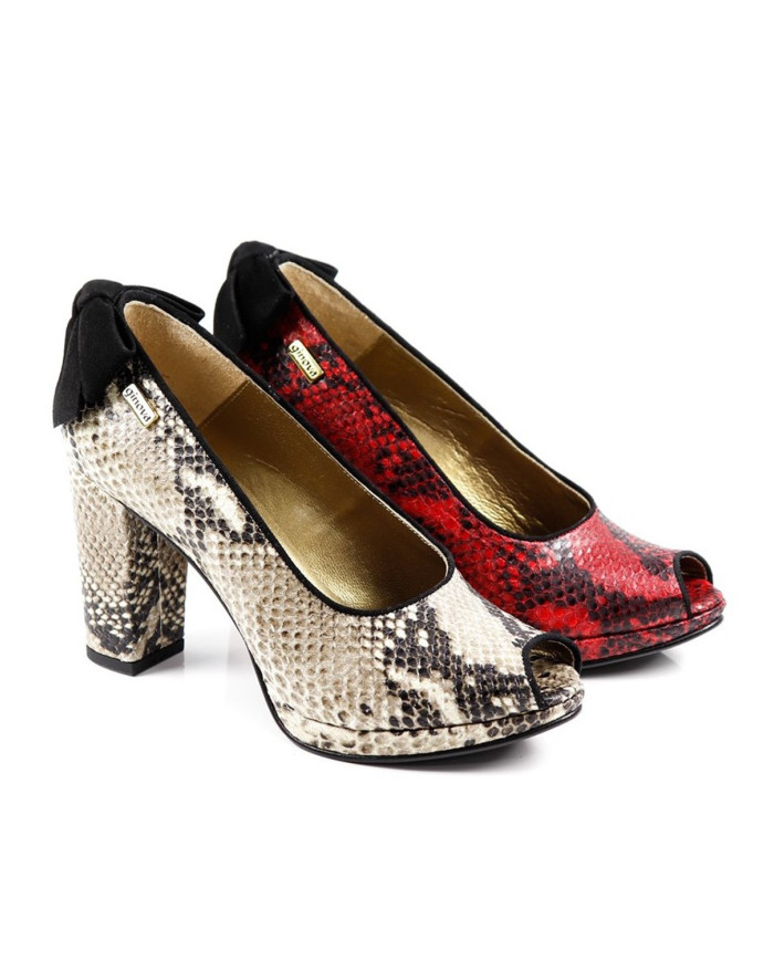 Ladies Shoes with Lace Behind Ginova