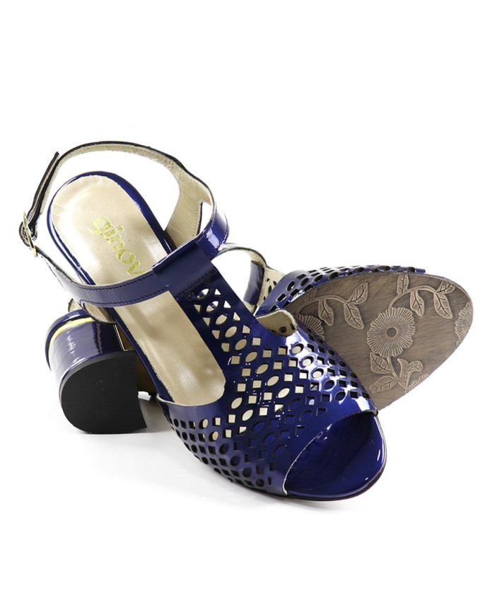 Blue sandals of Lady Ginova varnished