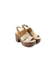 Camel de Senhora Ginova Sandals Compensated