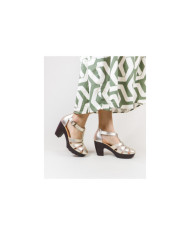 Women's Sandals with Strips at the Ginova Court