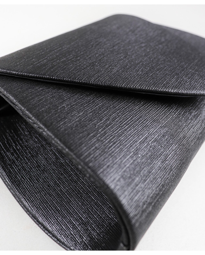 Mujer Negra Cuna con manija de cadena