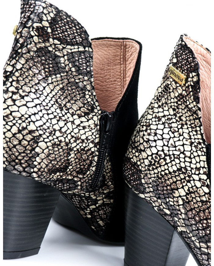 Botas de Senhora Pretas com Padrão Cobra Atrás Ginova
