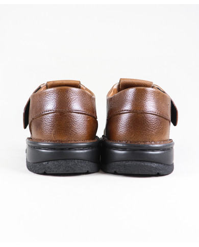 Chinelos em Pele com Velcro Ginova