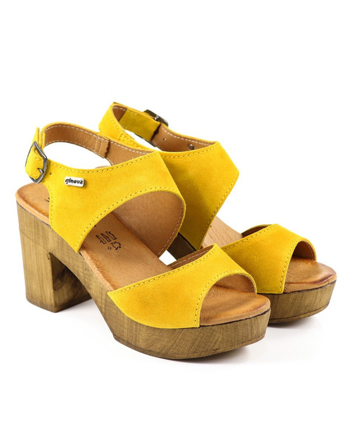 Yellow Sandals of Lady Compensated Ginova