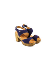 Blue Sandals of Lady Compensated Ginova