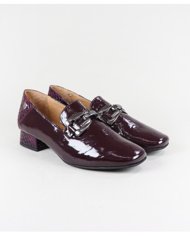 Sapatos de Mulher com Aplique Metálico